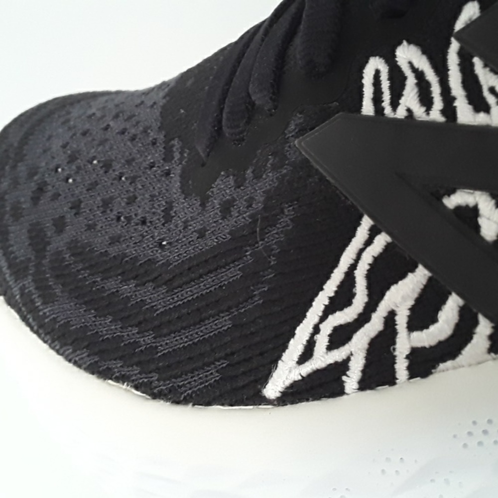 NWT New Balance Fresh Foam 1080 V10, Size 6.5 womens - Picture 9 of 9